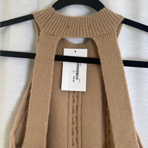 Papermoon Cable Knit Halter Crop Top Beige Open Back Sweater Tank | NWT Size M - Picture 10 of 12